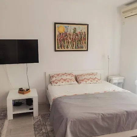 Lara Apartament