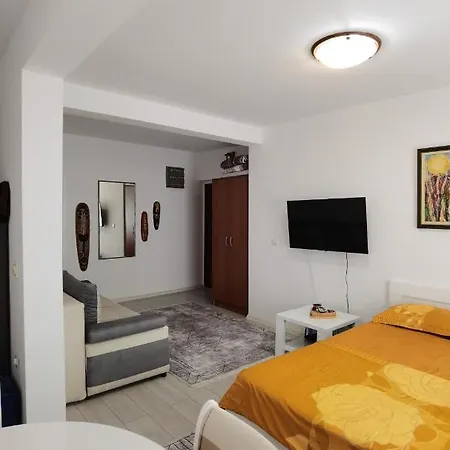 Lara Apartament